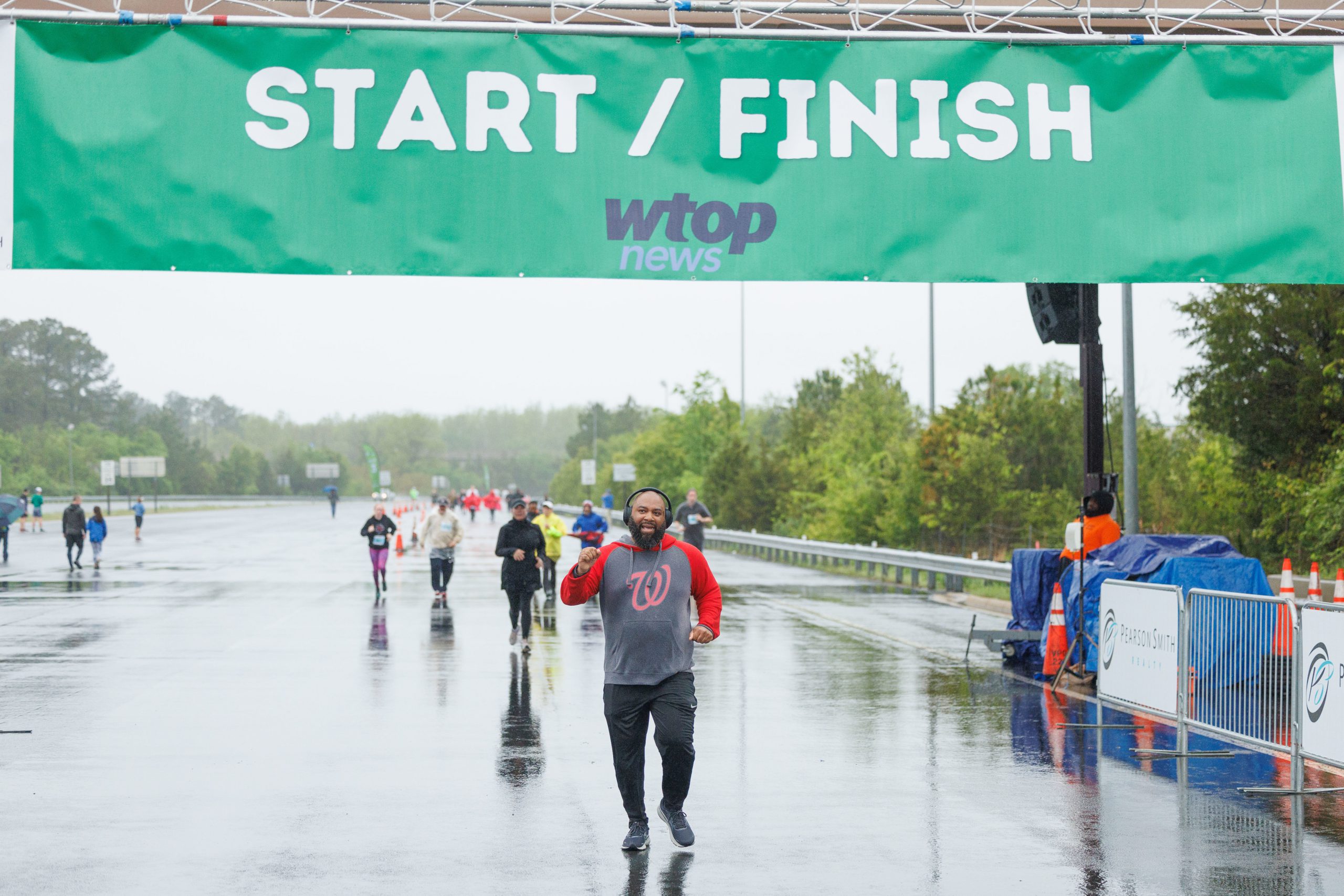 DULLES GREENWAY BRINGS TOGETHER LOCAL CHARITIES, ELECTED OFFICIALS AND